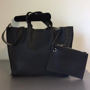 NEW Simple Black Leather Crossbody